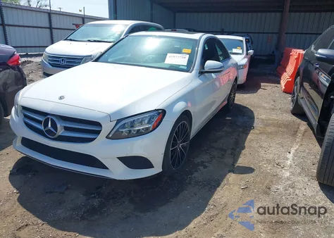 2019 Mercedes-Benz C 300 из США, поврежденный, VIN 55SWF8DB4KU285419